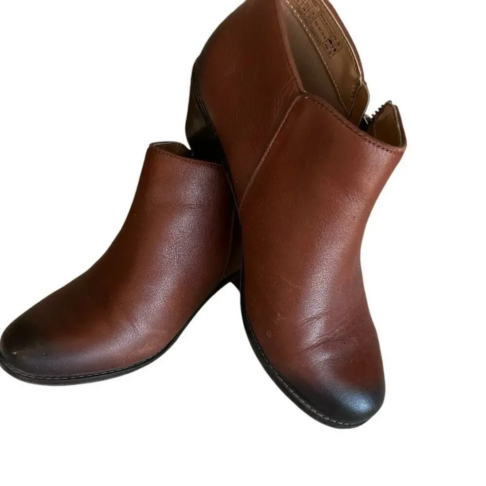 Vionic Brown Leather Ankle Boots with Zippers, Women's sizer 8